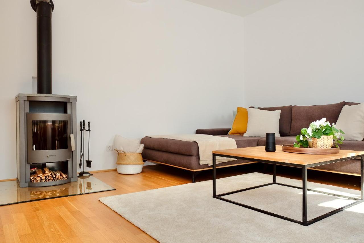 Triple A Apartments Вена Экстерьер фото