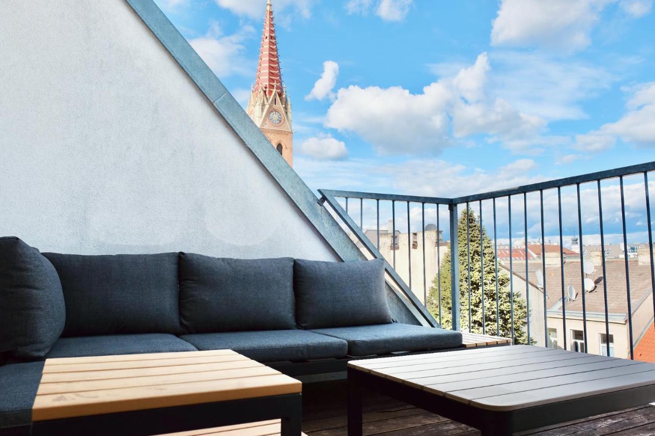 Triple A Apartments Вена Экстерьер фото