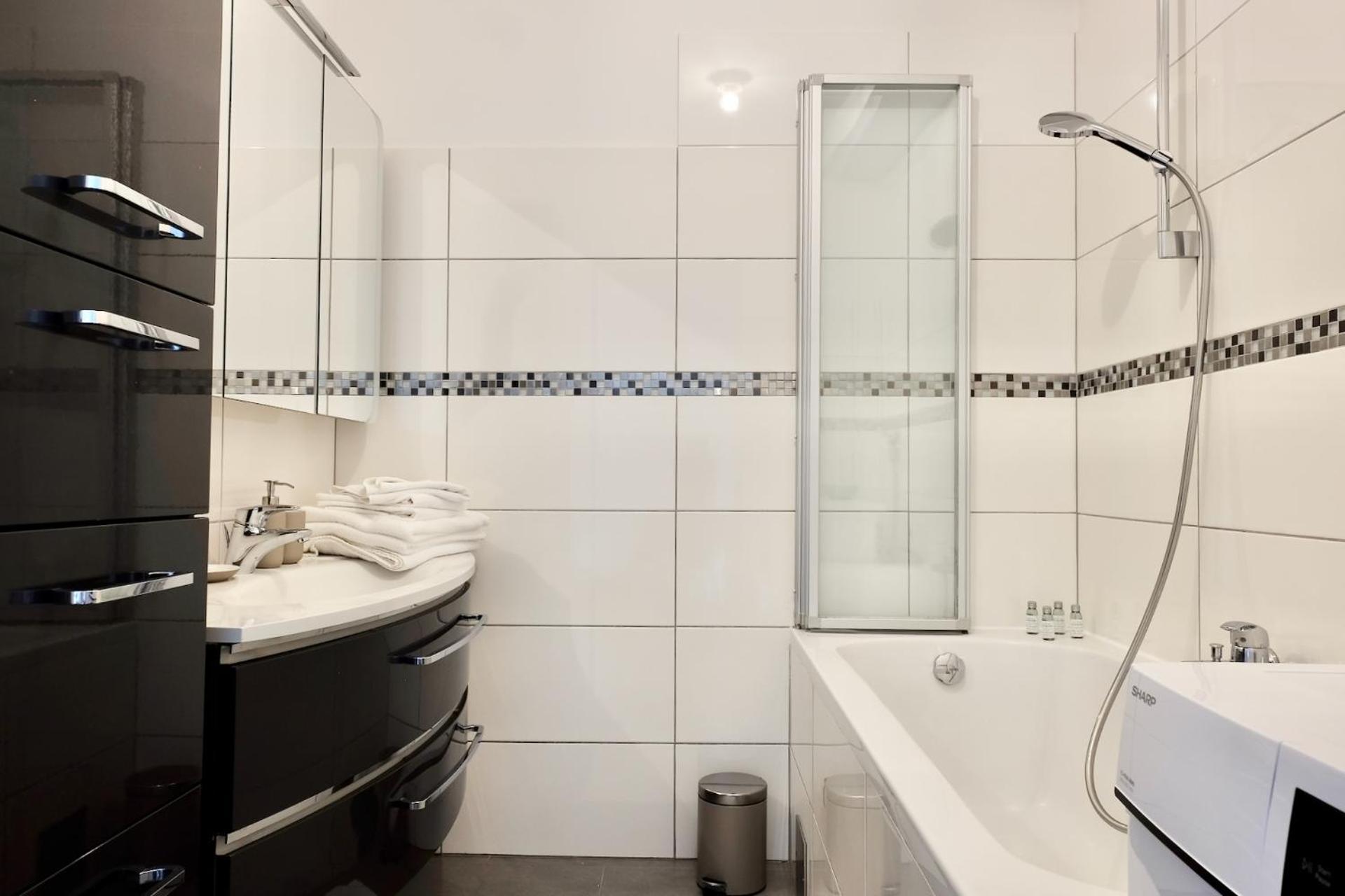Triple A Apartments Вена Номер фото